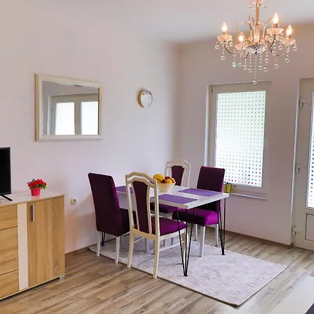 Sumi Apartment *